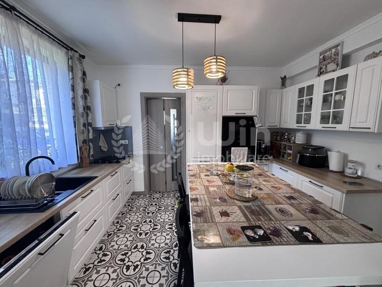 Duplex cu 4 camere cu Canalizare în Dâmbul Rotund