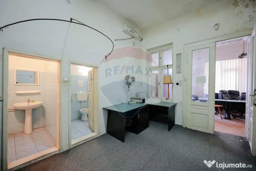 Apartament cu 3 camere decomandat în Ultracentral