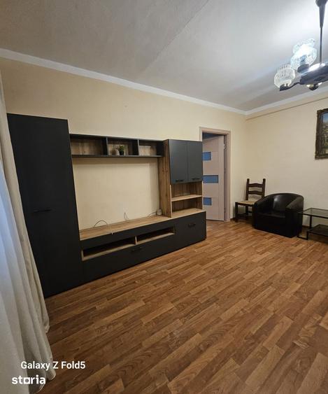Apartament cu 2 camere semidecomandat în Nufărul
