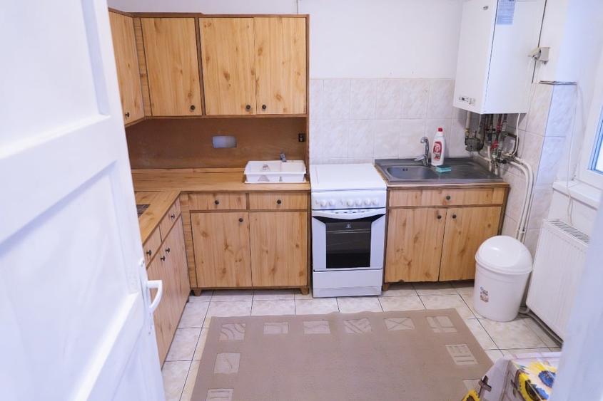 Apartament cu 2 camere, mobilat în Central