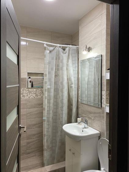 Ofer spre inchiriere garsoniera,zona Garii - 9