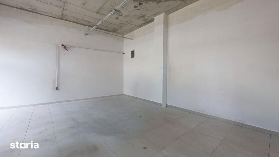Spațiu comercial, de 76.2 mp, în Ghencea