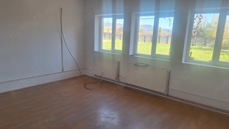 Spațiu comercial, în Central