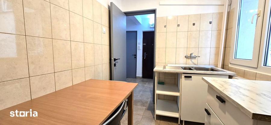 Apartament cu 2 camere decomandat în Șerban Vodă