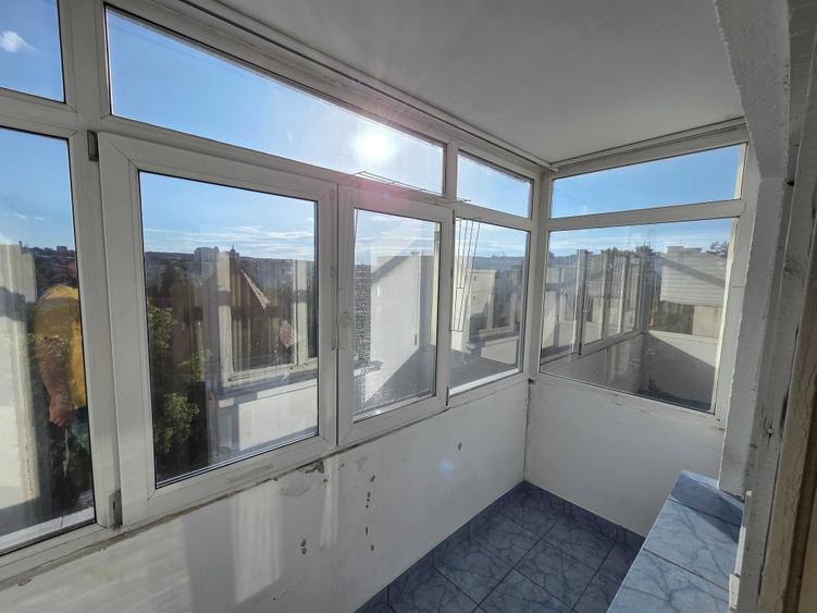 Apartament cu 2 camere decomandat în Popa Șapcă
