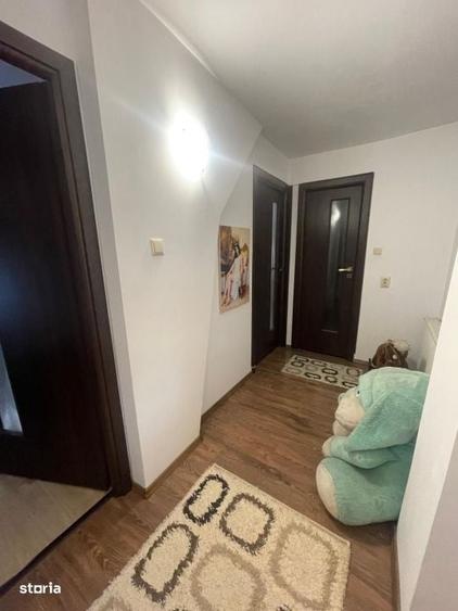Apartament cu 4 camere decomandat în 1 Mai