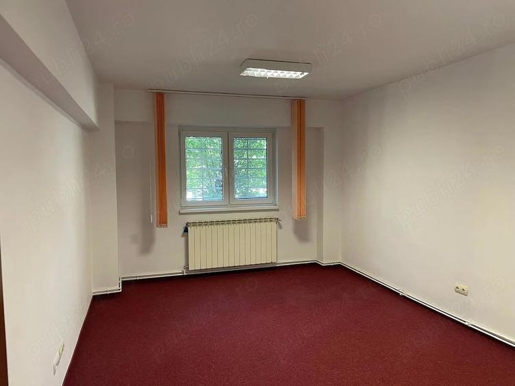 Spațiu comercial, de 75 mp, în Central