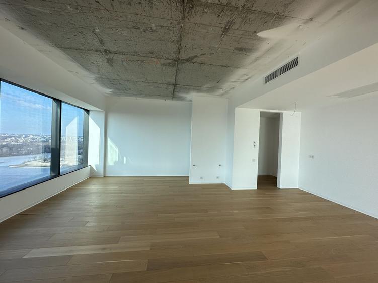 Apartament cu 5 camere decomandat în Floreasca