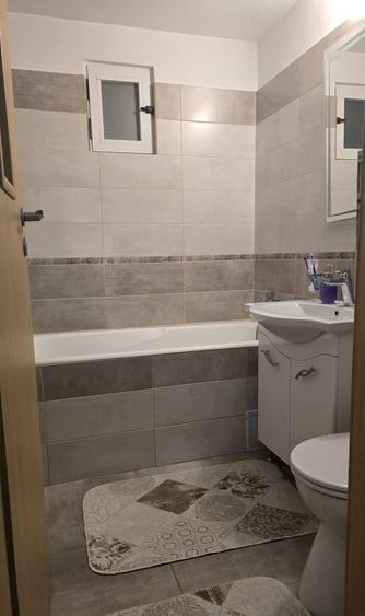 Apartament cu 4 camere decomandat în Crângași