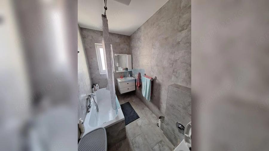 Casă cu Teren 400 Mp în Centura
