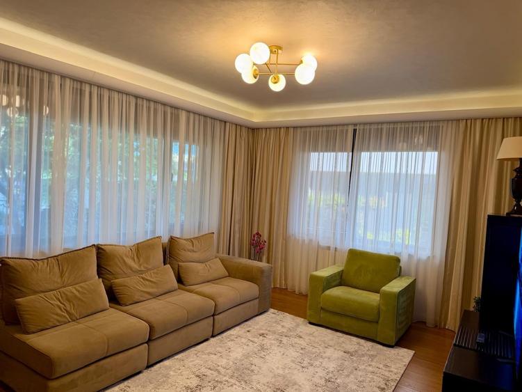 Apartament cu 3 camere decomandat în Barbu Văcărescu