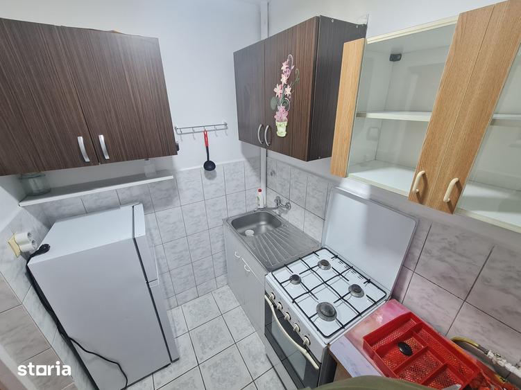 Garsonieră decomandată în Micălaca