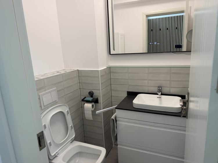 Apartament cu 3 camere decomandat, mobilat în Mihai Viteazul