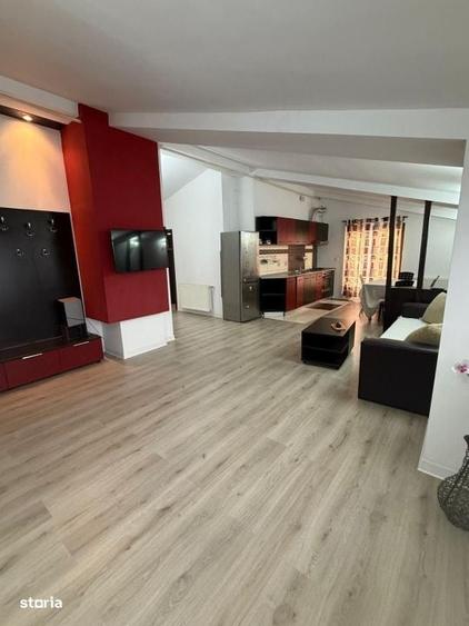 Apartament cu 3 camere, mobilat în Central