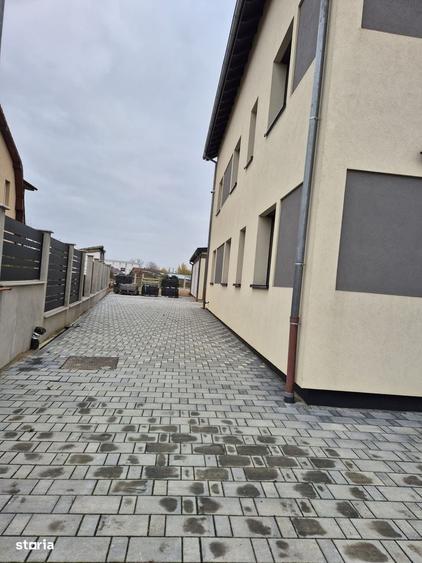 Apartament cu 4 camere în Cloșca