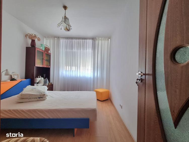 Apartament cu 3 camere decomandat în Nord