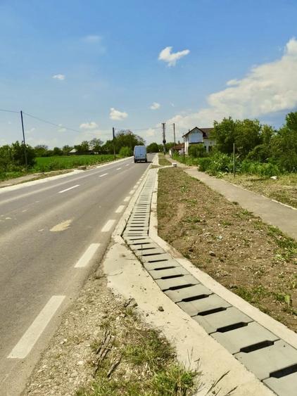 Teren intravilan de 10088 mp, în Butimanu