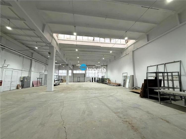 Spațiu industrial, de 700 mp, în Baza 3