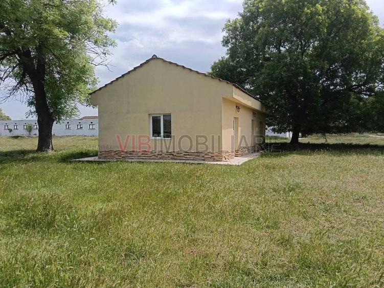 Ferma complet utilata 30 ha teren comasat cu 11.500mp grajduri renovate Timi? Comuna Biled - 5