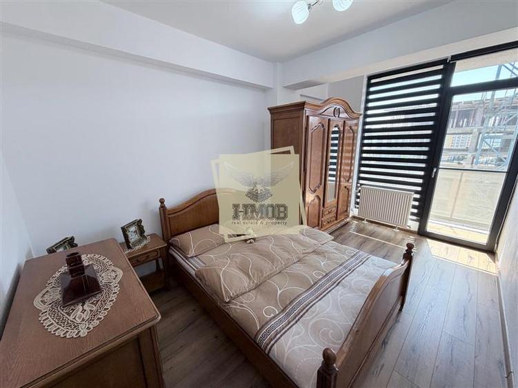 Apartament cu 3 camere decomandat, mobilat în Exterior Est