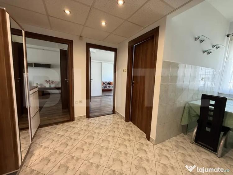Apartament cu 3 camere decomandat în Semicentral