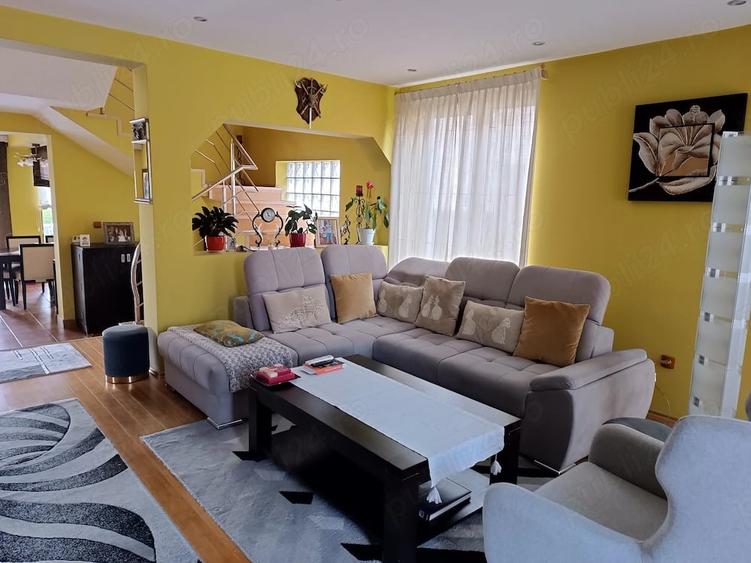 Casă cu Teren 800 Mp în Central
