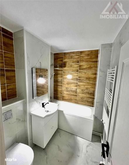 Apartament cu 4 camere decomandat în Dacia