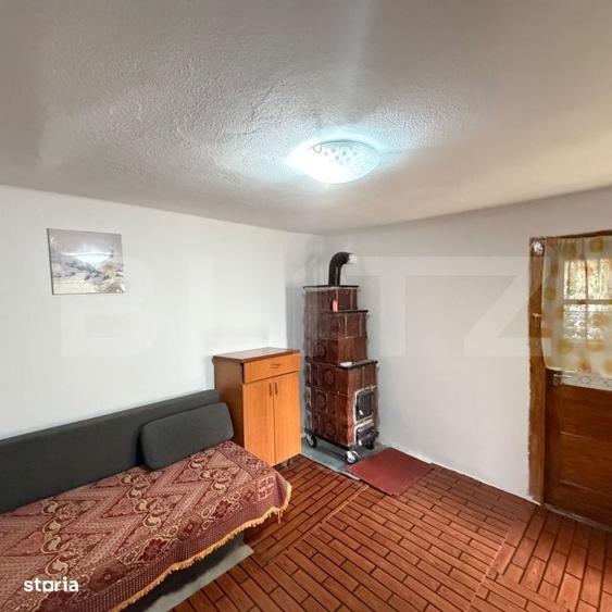 Casă cu 3 camere cu Teren 1700 Mp în Central
