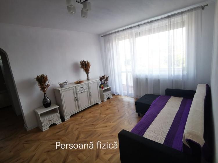 Apartament cu 3 camere semidecomandat în Dosu Bricii
