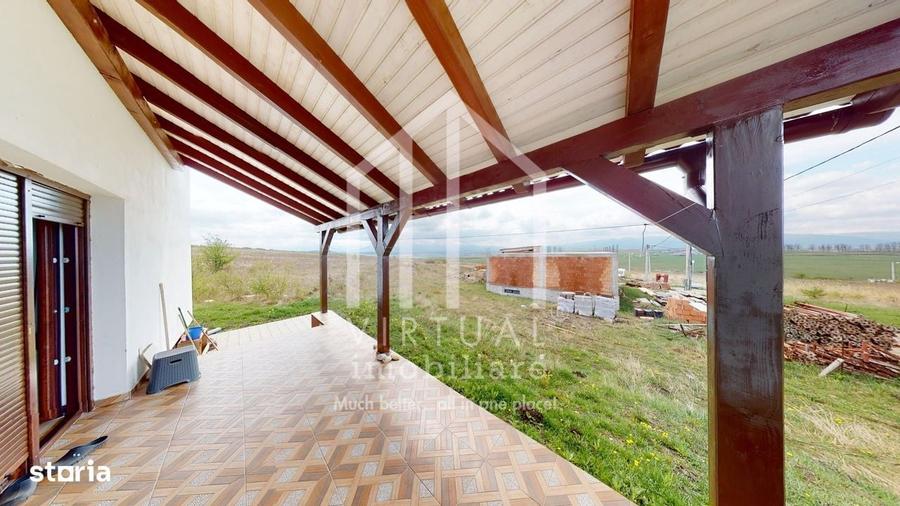 Casă cu 4 camere cu Teren 372 Mp în Roșia