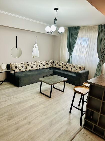 Apartament cu 2 camere decomandat în Central