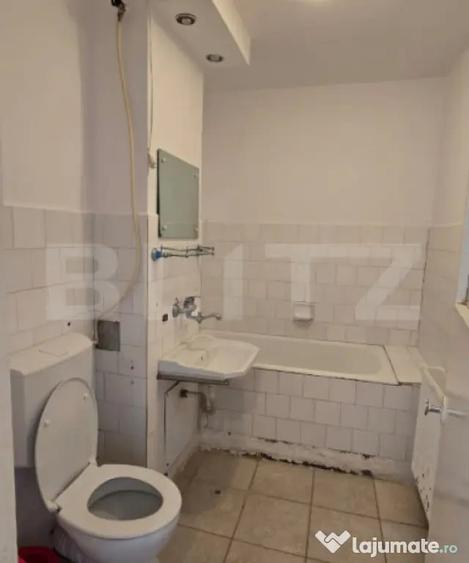 Apartament de vanzare, cu 3 camere, 76 mp, zona Micro 17 - 5