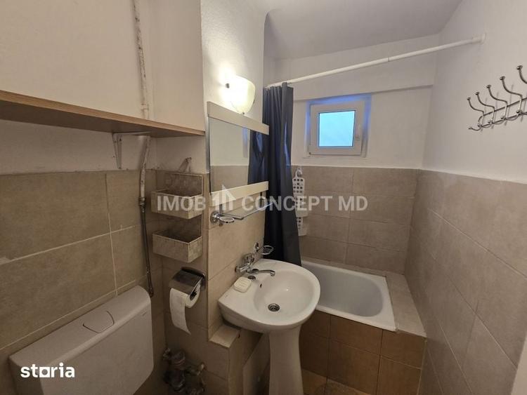 Garsonieră decomandată în Malu Roșu