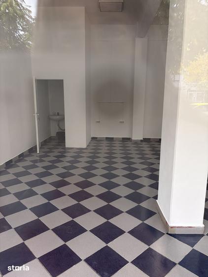 Spațiu comercial, de 45 mp, în Central