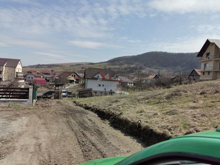 Teren Construcții intravilan de 1188 mp, în Nord-Vest
