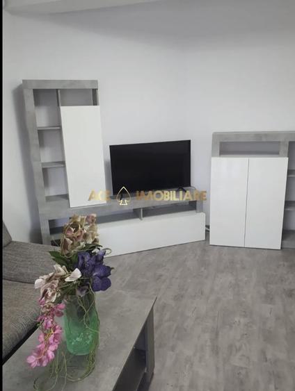Apartament cu 4 camere semidecomandat, mobilat în Dorobanți