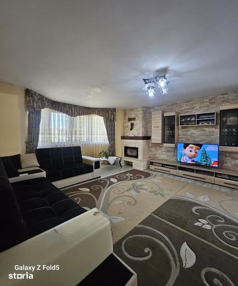 Casă cu 4 camere decomandat cu Teren 574 Mp în Cihei