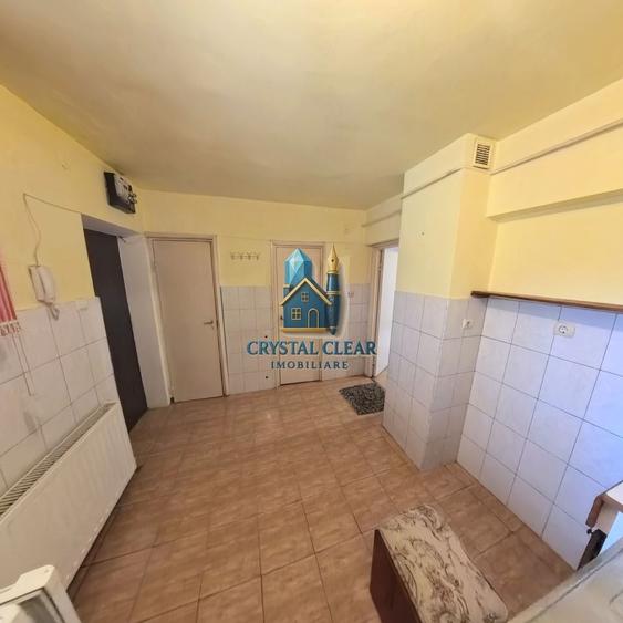 Garsonieră semidecomandată în Dâmbu Pietros