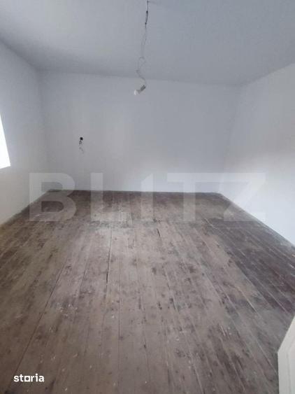 Casă cu 2 camere cu Teren 200 Mp în Central