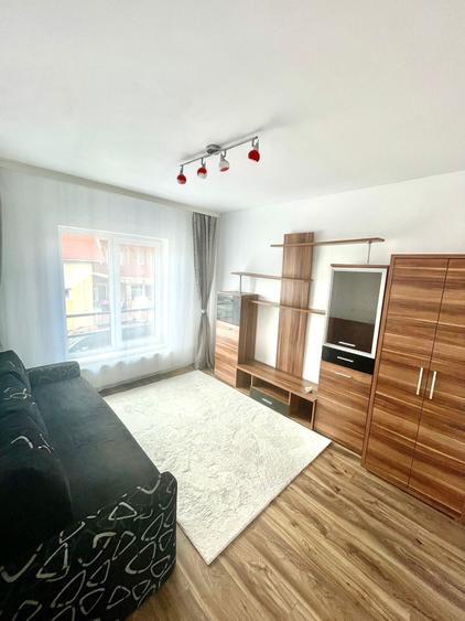 Duplex cu 5 camere cu Canalizare în Iris