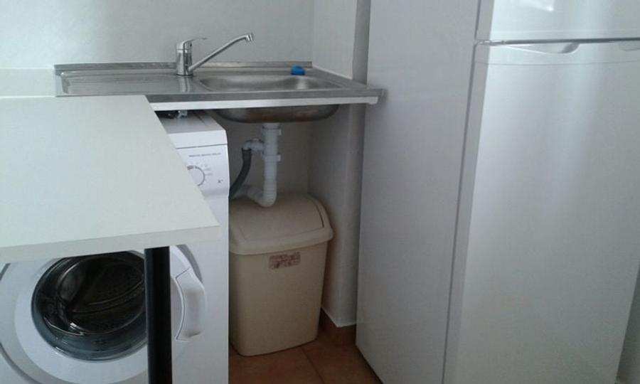 Garsonieră decomandată în Sud
