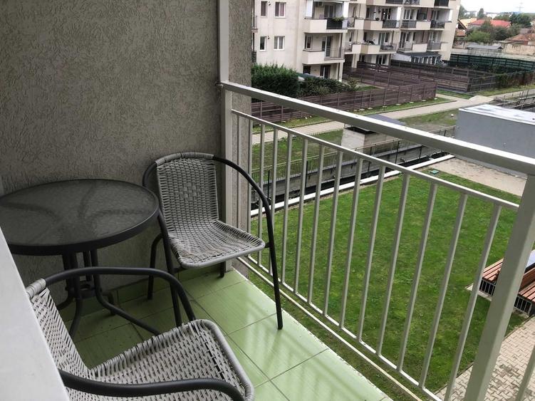 Apartament cu 3 camere decomandat în Iris