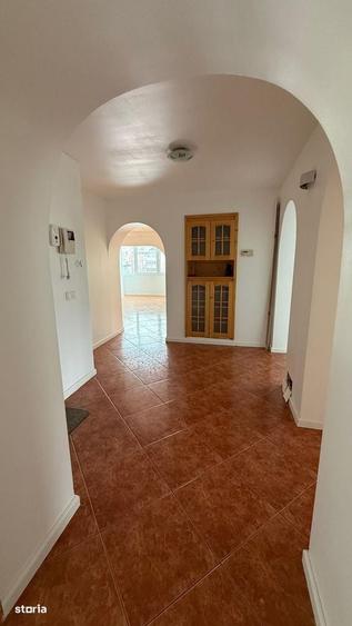Apartament cu 4 camere decomandat în Obcini