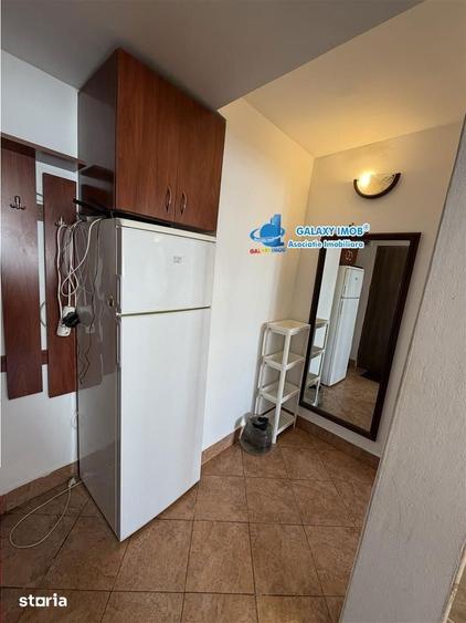 Apartament cu 2 camere semidecomandat, mobilat în Grivița