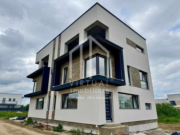 Duplex cu 4 camere cu Canalizare în Șelimbăr