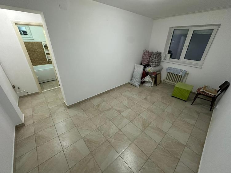 Garsonieră decomandată în Tomești