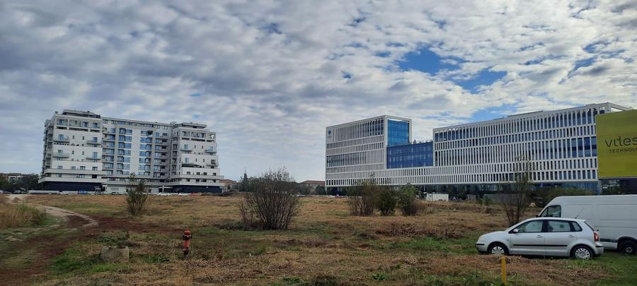 Teren Construcții intravilan de 722 mp, în Torontalului