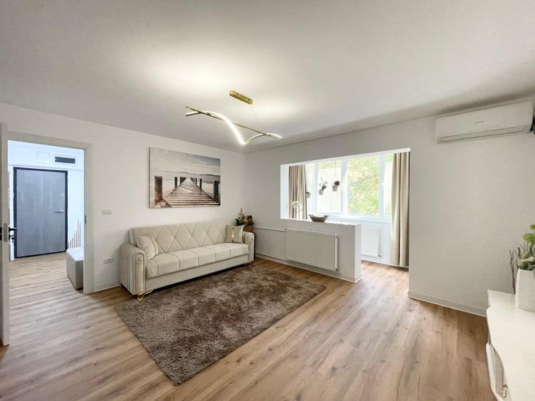 Apartament cu 2 camere semidecomandat, mobilat în Girocului