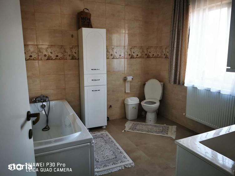 Casă cu 4 camere cu Teren 350 Mp în Dumbrava