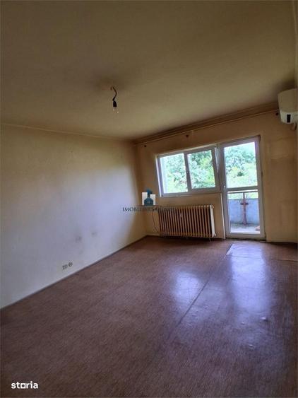 Apartament 3 camere Semidecomandat Al.Calinesti - 8